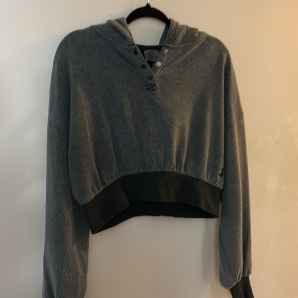 ✨NWT KAWALATEE GRAY INSIDE OUT SET✨ - Picture 6 of 12